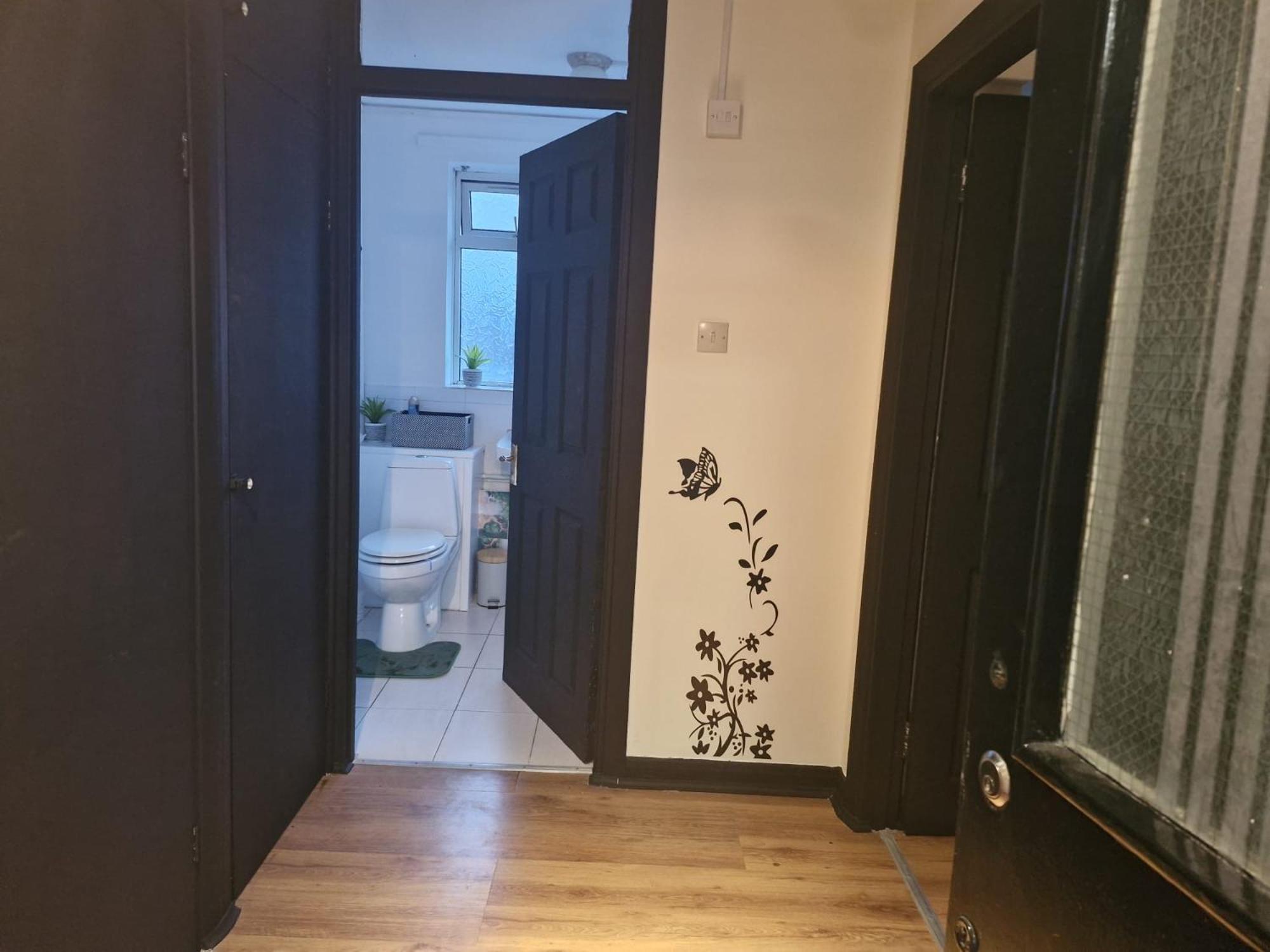 Elegant & Spacious 2-bedroom In Wimbledon * Londra